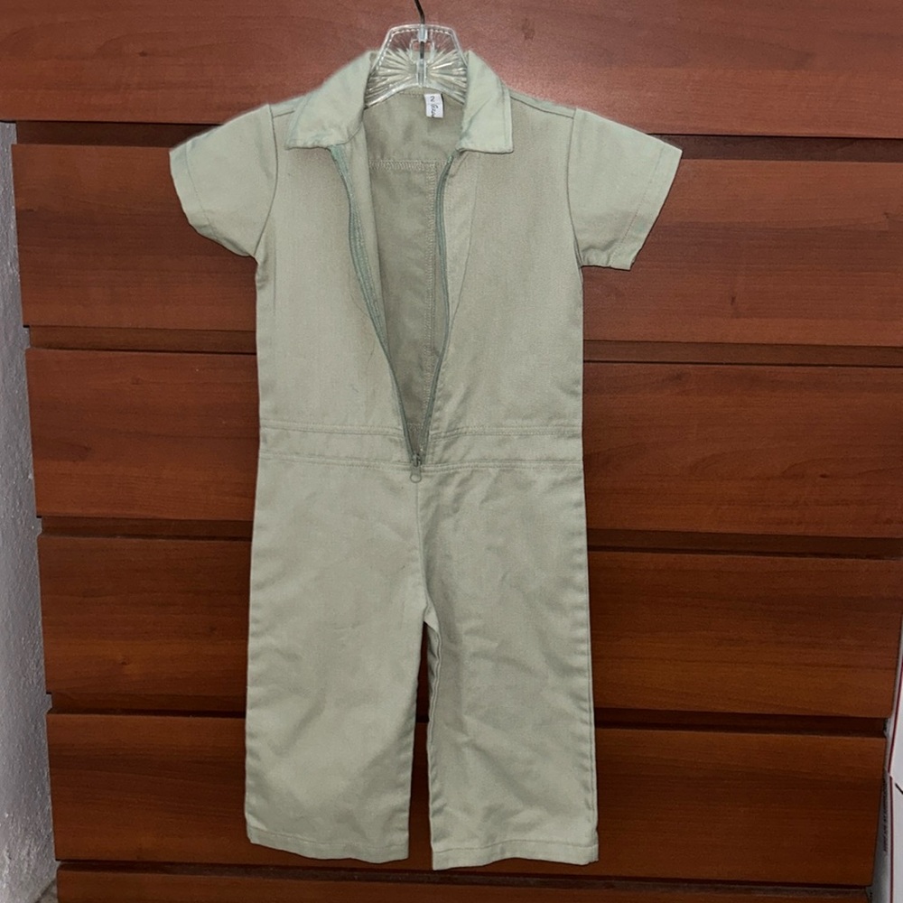 Kids Unisex Utility Onesie / Romper with Short Sleeves Size 2